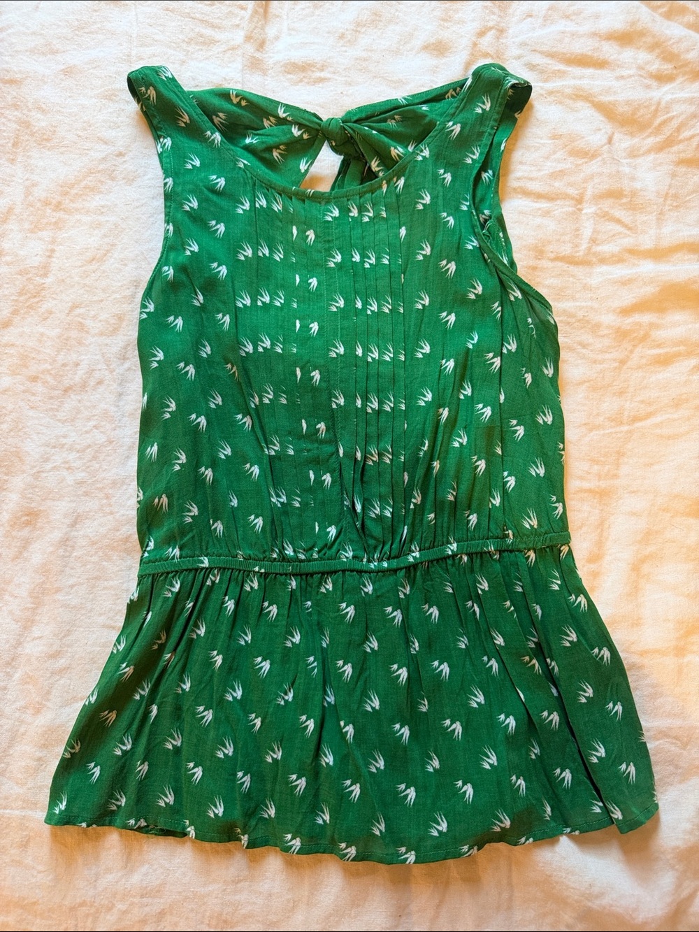 Anthropologie Green Sleeveless Tie-Back Peplum Top with White Bird Print